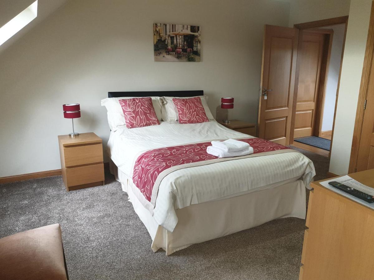 Bamflatt Farm Bed & Breakfast Strathaven Bagian luar foto